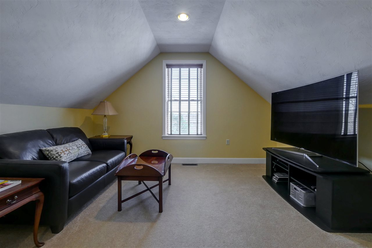 17 Bear Hill Road Windham, NH 03087 - Photo 29 of 40