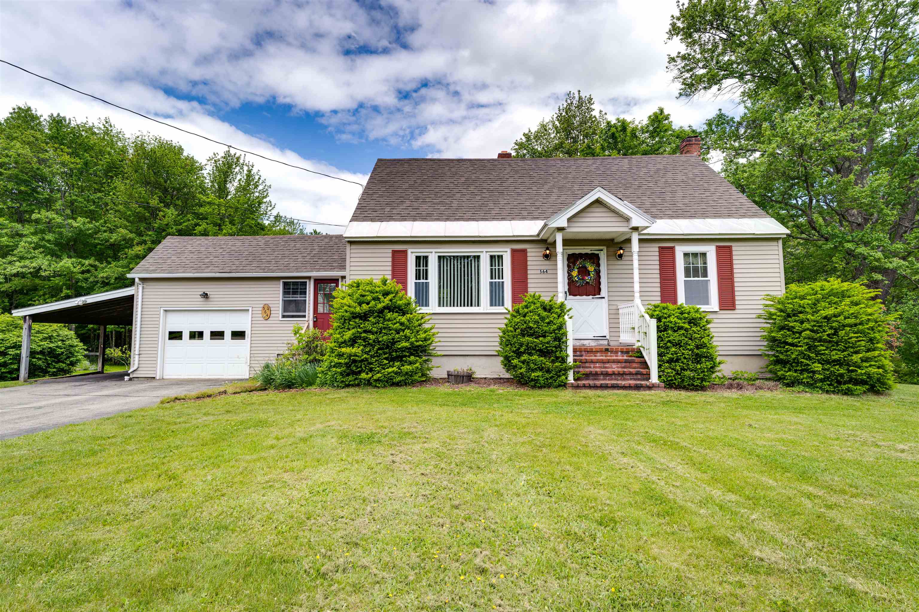 564 Portland Street Rochester, NH 03867 - Photo 1 of 36 Gallery Image 1