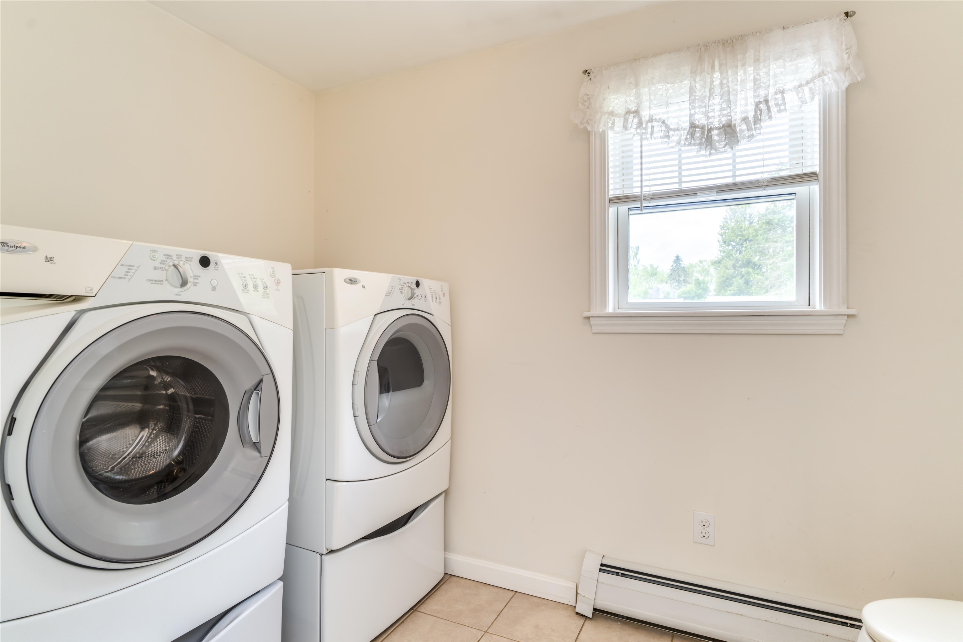 564 Portland Street Rochester, NH 03867 - Photo 17 of 36 Gallery Image 17