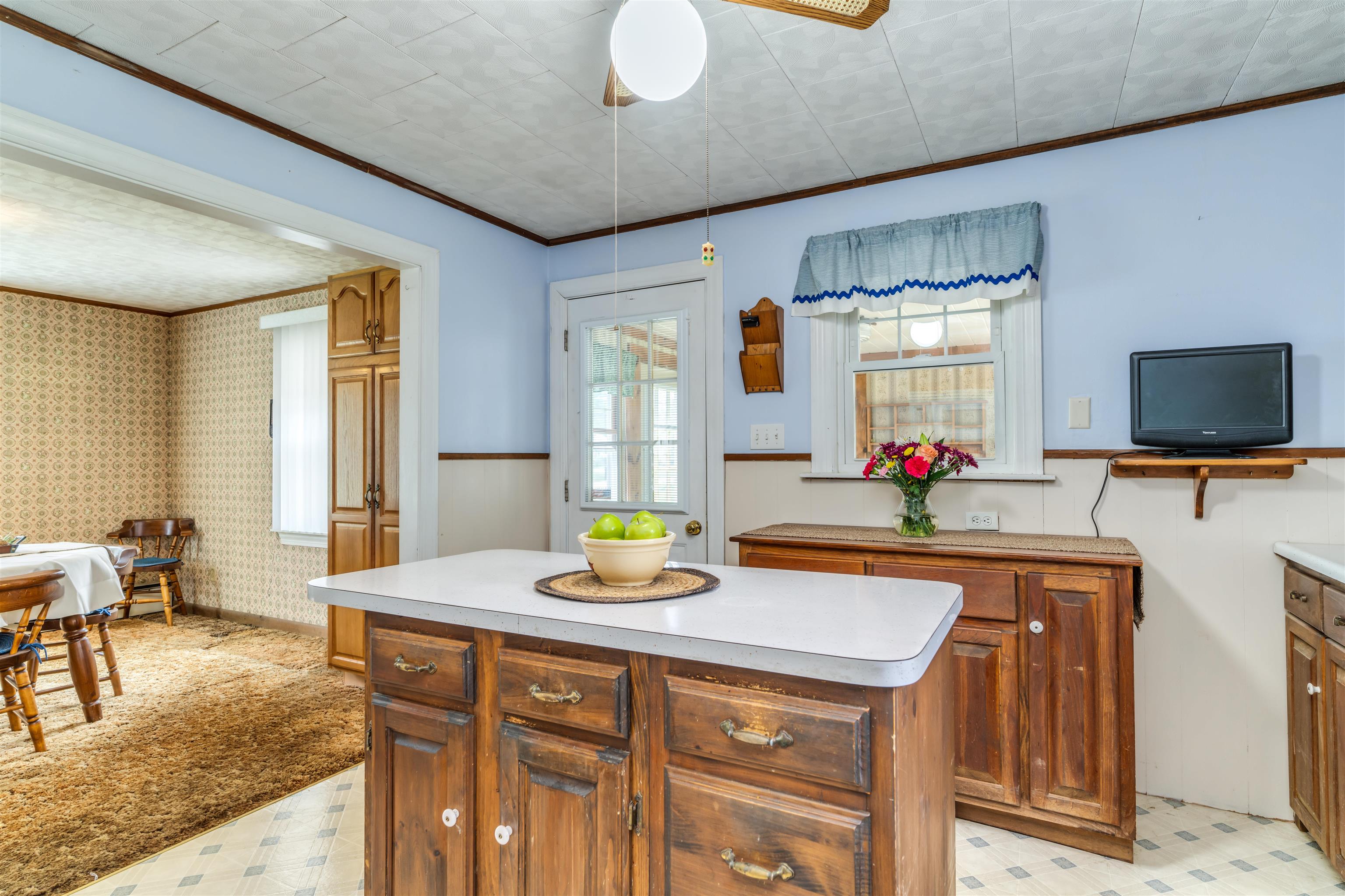 564 Portland Street Rochester, NH 03867 - Photo 3 of 36 Gallery Image 3