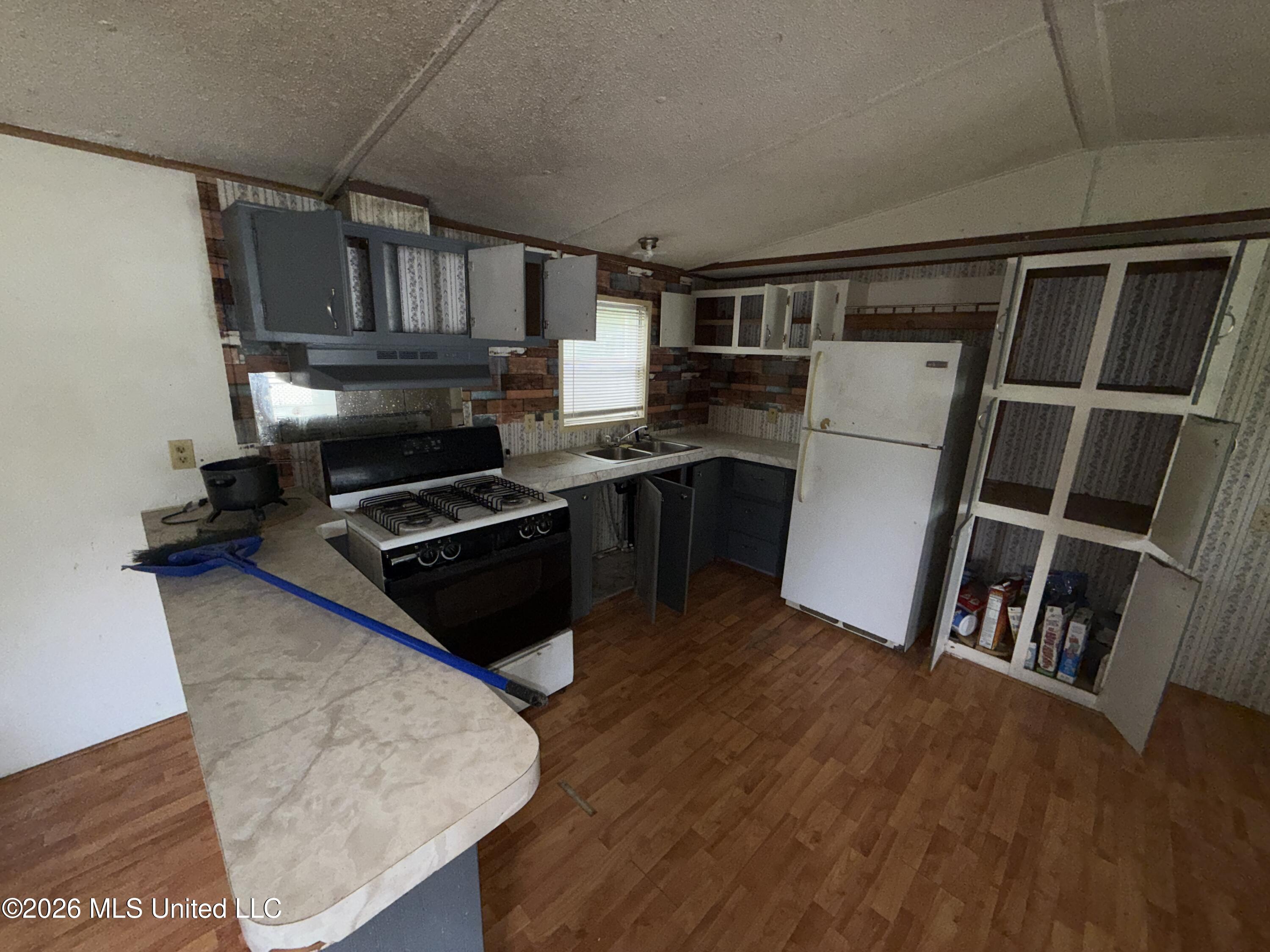 14457 Mays Road Gulfport, MS 39503 - Photo 6 of 13 IMG_9257