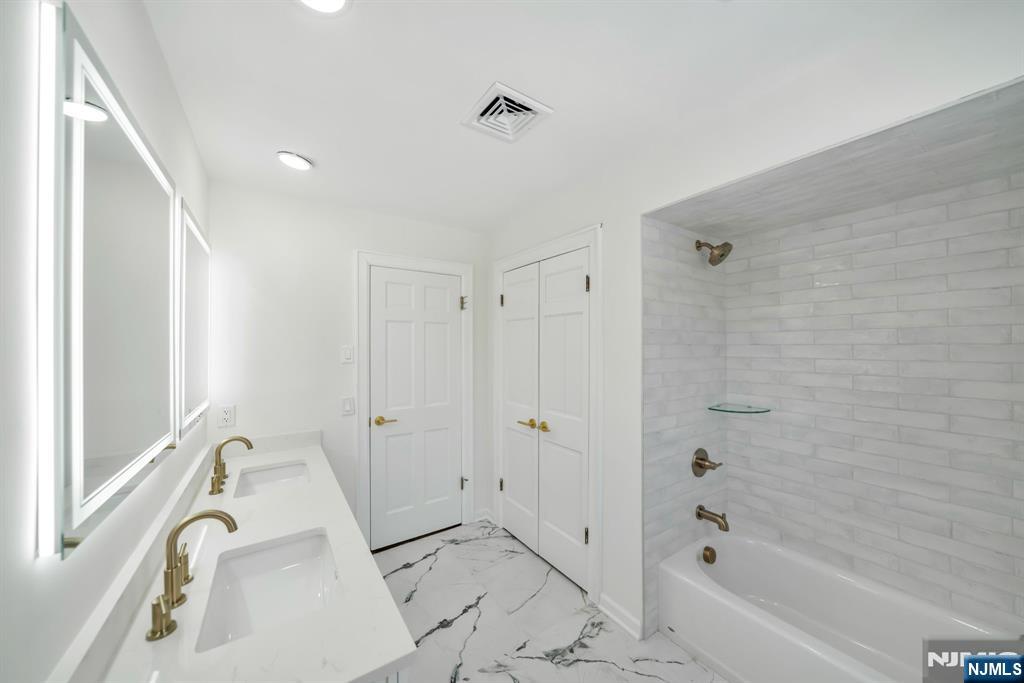 853 Shadow Ridge Road Franklin Lakes, NJ 07417 - Photo 34 of 50