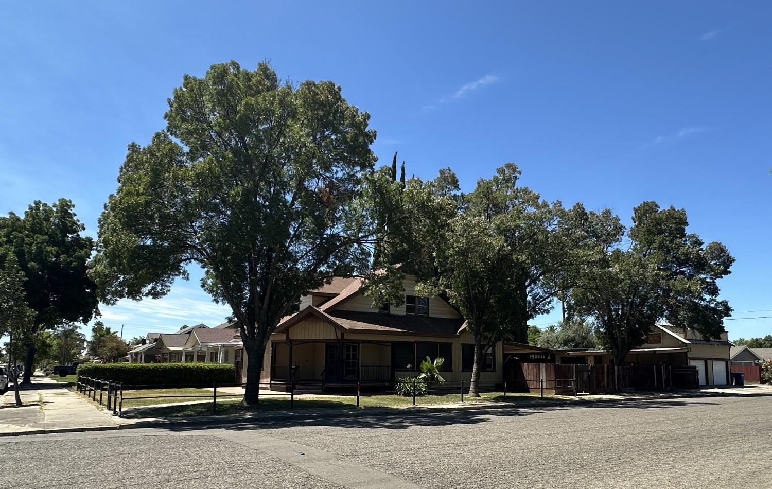 230 North 3rd Street Patterson, CA 95363 - Photo 2 of 70