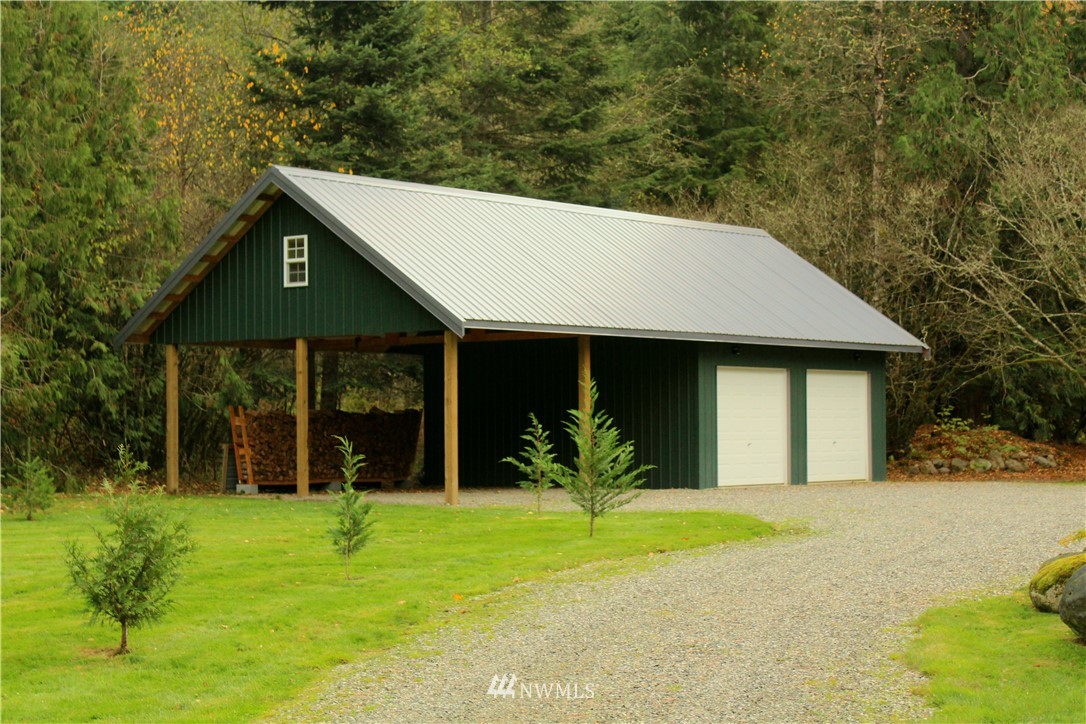 6851 South Pass Road Maple Falls, WA 98266 - Photo 5 of 34 a house view with a garden space