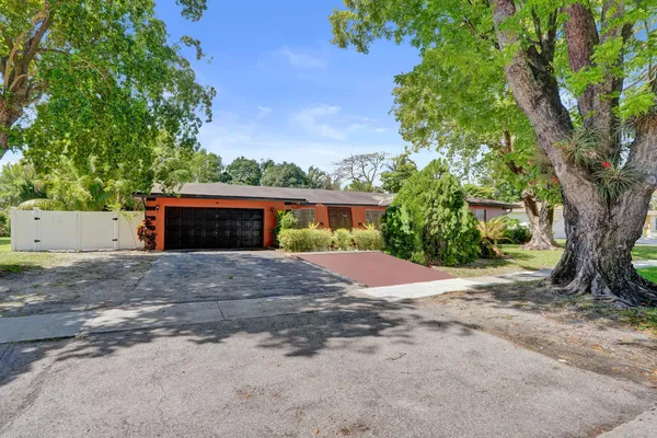 $590,000 | 6540 Southwest 7th Street, Margate, FL 33068