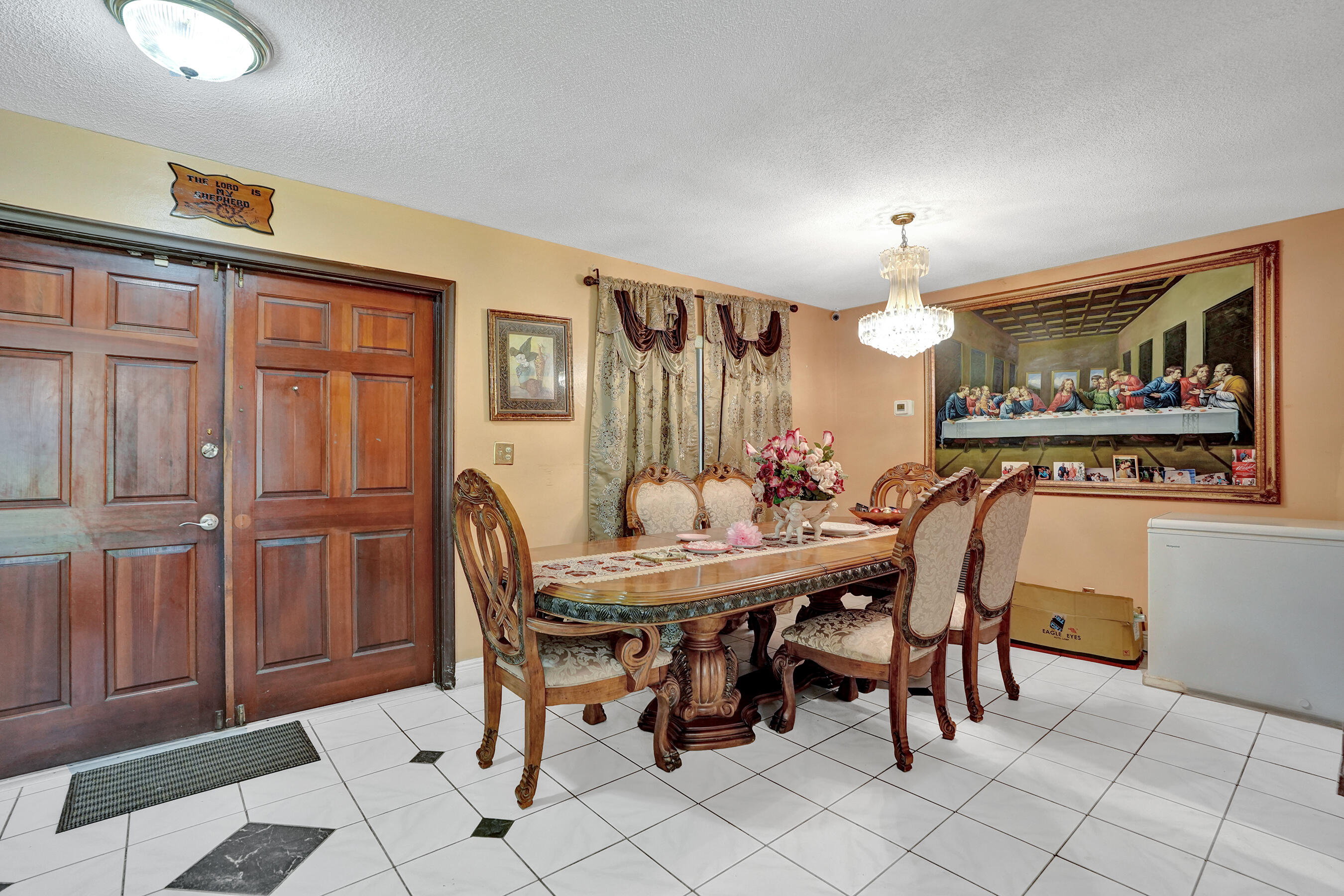 6540 Southwest 7th Street Margate, FL 33068 - Photo 14 of 38 Dining Room
