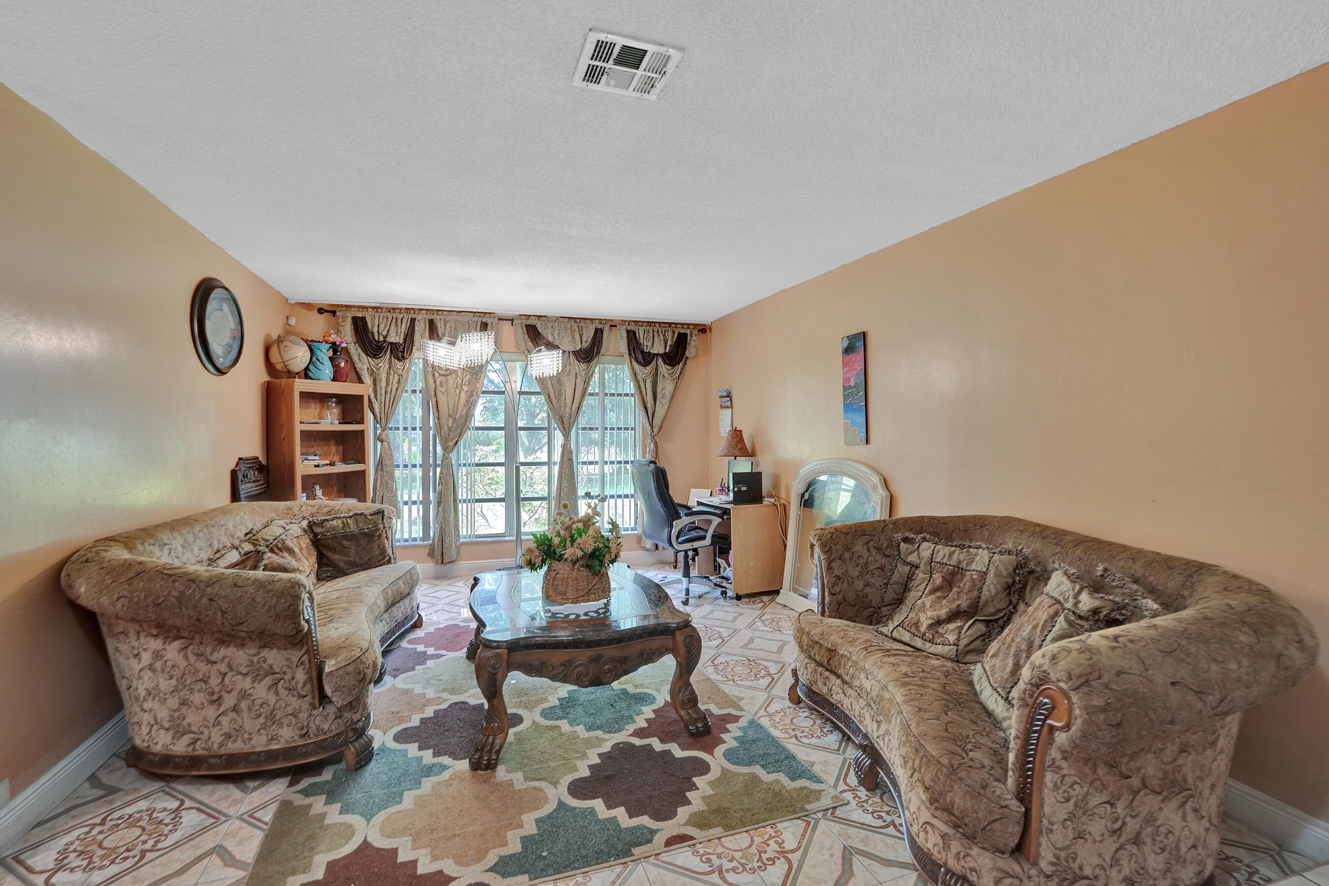 6540 Southwest 7th Street Margate, FL 33068 - Photo 17 of 38 Living Room