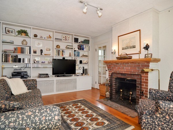 27 Upland Road Attleboro, MA 02703 - Photo 14 of 30 Gallery Image 14