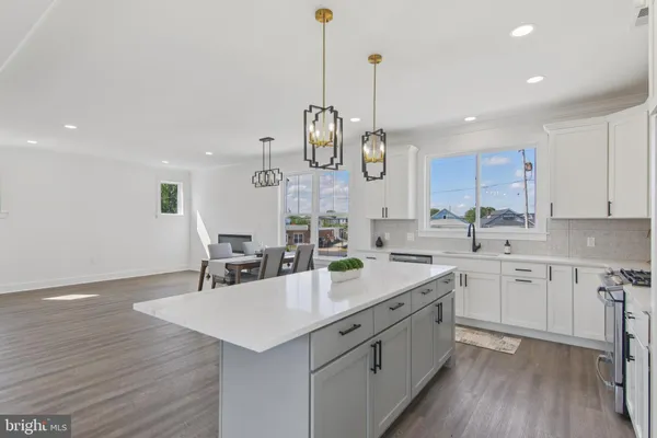 $696,500 | 9838-44 Legion Street, Unit 2, Philadelphia, PA 19114