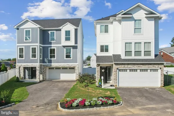 $696,500 | 9838-44 Legion Street, Unit 2, Philadelphia, PA 19114