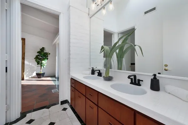 $7,500,000 | 2300 California Avenue, Carmichael, CA 95608