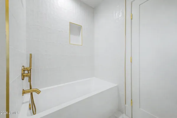 $1,550,000 | 5438 East Avalon Drive, Phoenix, AZ 85018