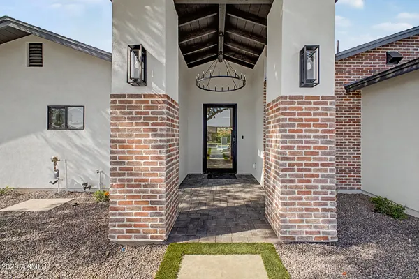 $1,550,000 | 5438 East Avalon Drive, Phoenix, AZ 85018