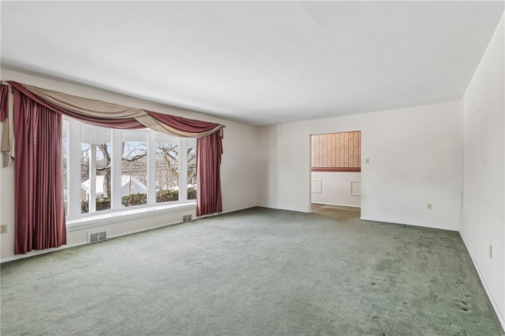 10430 Meinert Road Wexford, PA 15090 - Photo 8 of 46 Gallery Image 8
