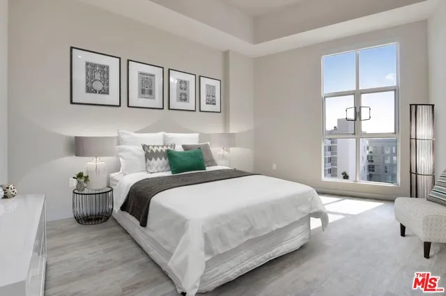 $2,063 | 1249 South Grand Avenue, Unit 416, Los Angeles, CA 90015