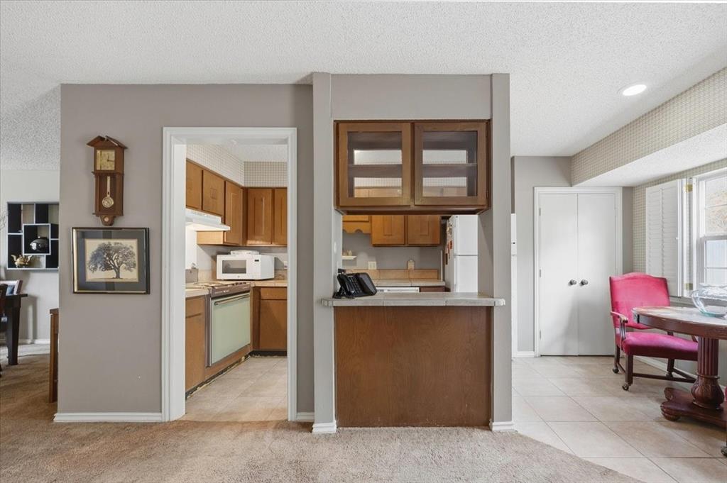 1061 Roaring Springs Road Fort Worth, TX 76114 - Photo 10 of 32 Gallery Image 10