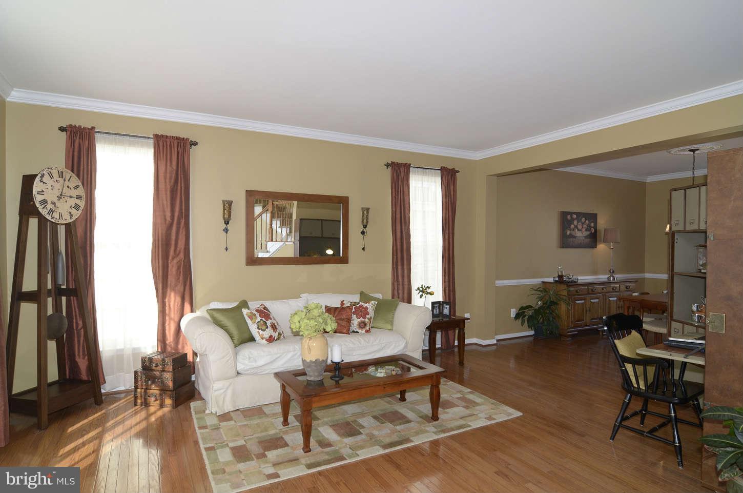 24766 Prairie Grass Drive Stone Ridge, VA 20105 - Photo 3 of 28 Living Room