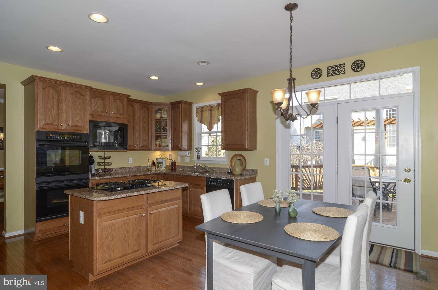 24766 Prairie Grass Drive Stone Ridge, VA 20105 - Photo 5 of 28 Kitchen