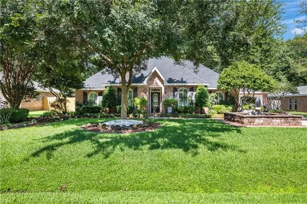 $3,200 | 414 Westwood Drive, Mandeville, LA 70471