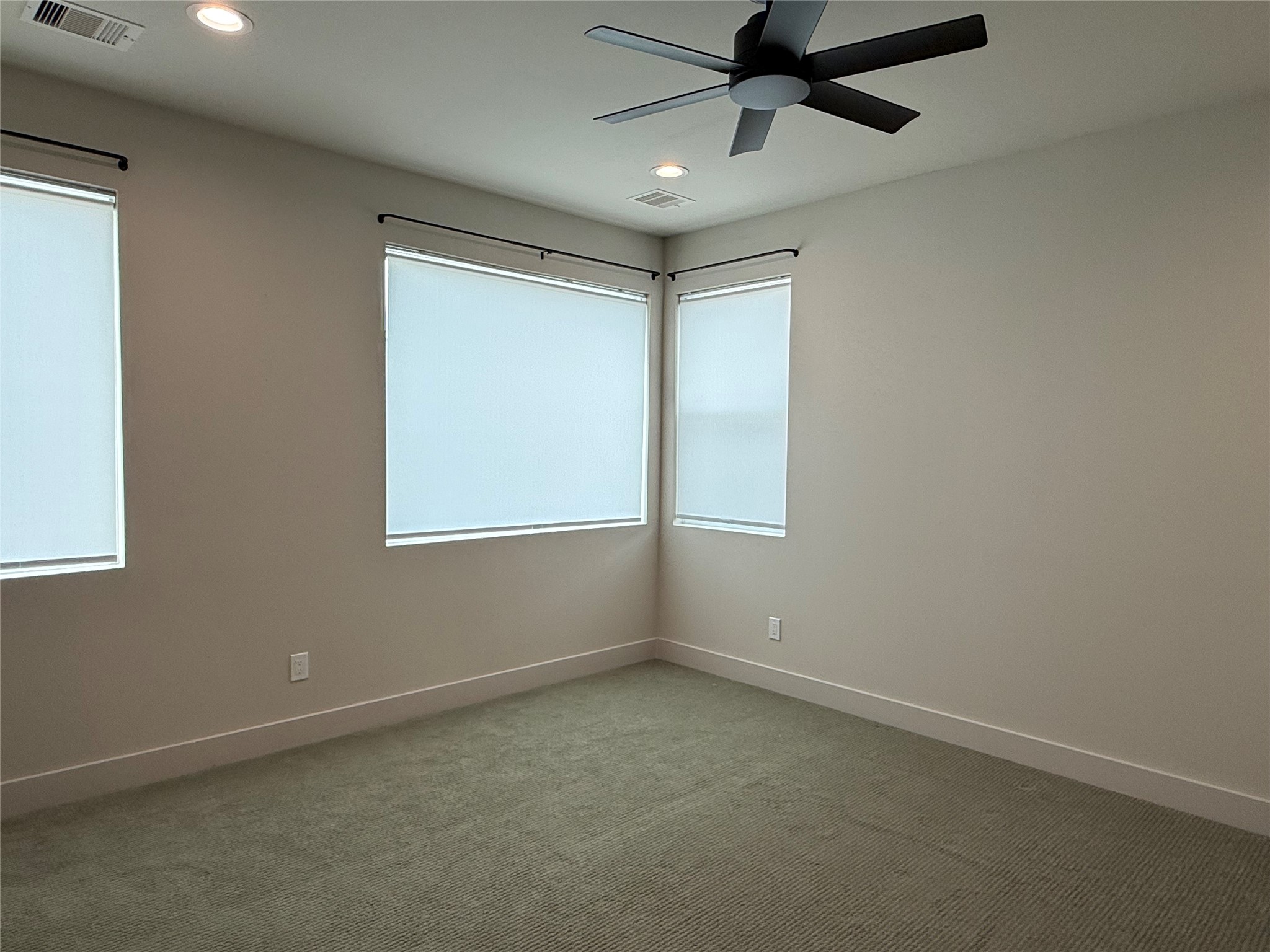 6820 Rocinante Lane Houston, TX 77092 - Photo 7 of 9