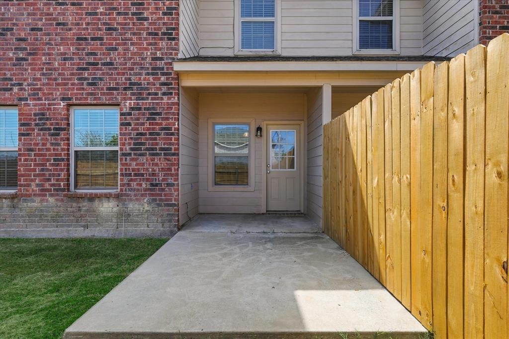 902 Parkplace Ridge Princeton, TX 75407 - Photo 2 of 39 Gallery Image 2