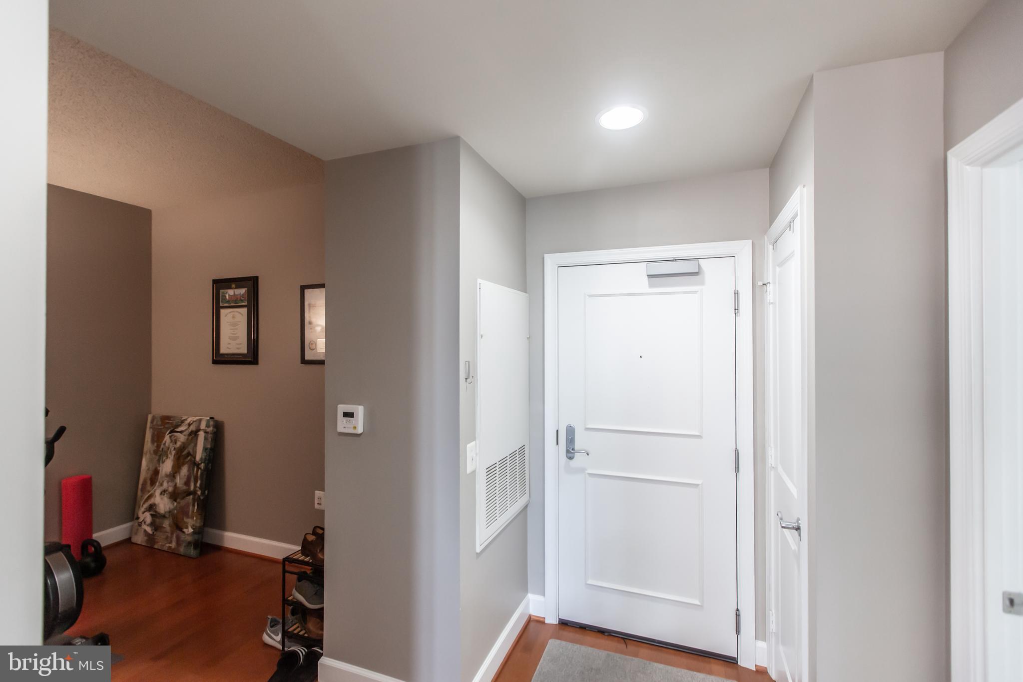 3650 South Glebe Road, Unit 644 Arlington, VA 22202 - Photo 11 of 28 A wonderfully styled unit with Den