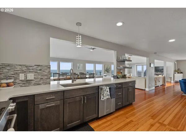 $2,523,000 | 5095 West Belle Circle, Depoe Bay, OR 97341