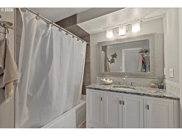 $2,523,000 | 5095 West Belle Circle, Depoe Bay, OR 97341