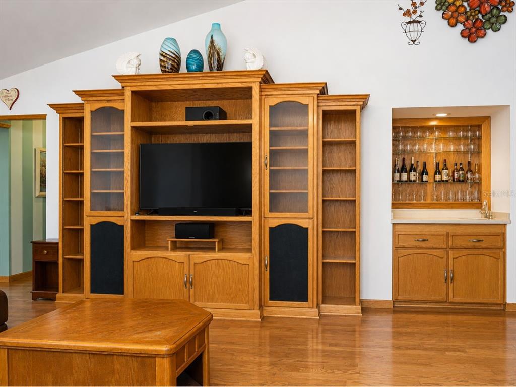 16392 198th Trace O'Brien, FL 32071 - Photo 10 of 58 Gallery Image 10