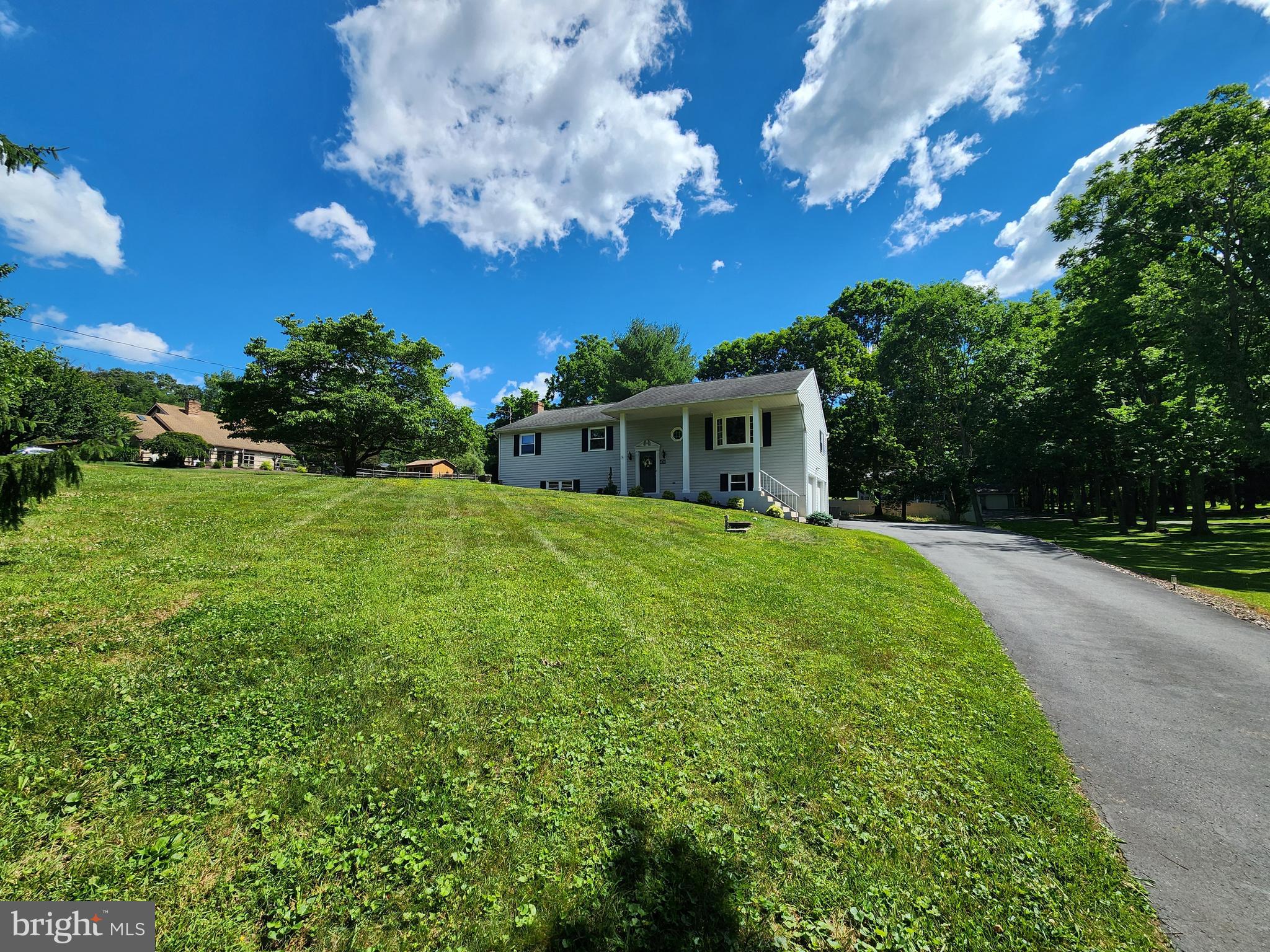 476 Old Stage Road Lewisberry, PA 17339 - Photo 3 of 6