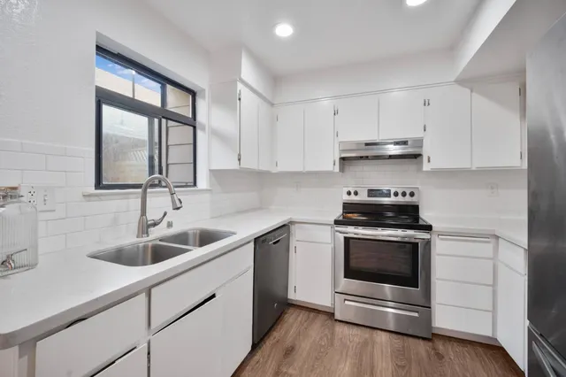 $399,000 | 160 Gibson Drive, Unit 20, Hollister, CA 95023