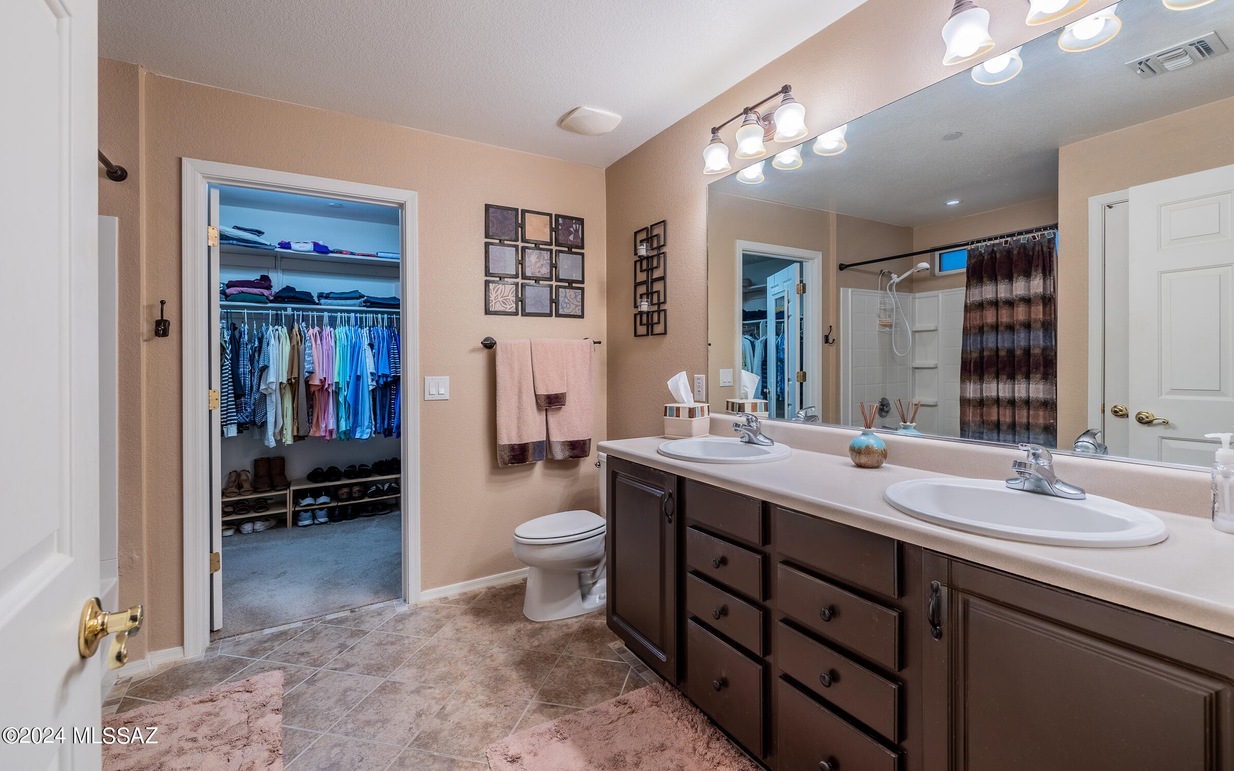 3599 East Mecate Road Tucson, AZ 85739 - Photo 17 of 32 First Floor Primary Bath/ Walk in Closet