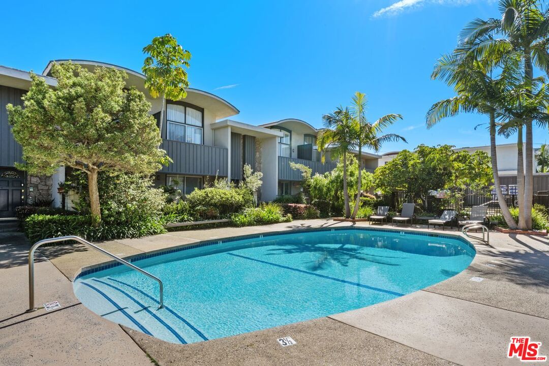 13231 Fiji Way, Unit F Marina del Rey, CA 90292 - Photo 36 of 40 a view of a house with pool and sitting area