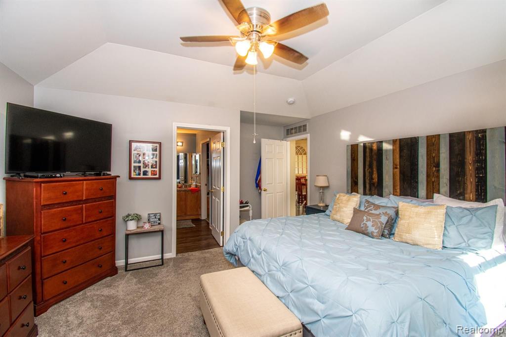 11878 Farmington Road Livonia, MI 48150 - Photo 14 of 26