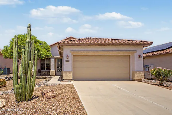 $299,999 | 8040 West Morning Light Way, Tucson, AZ 85743