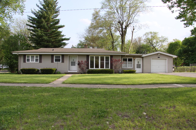 605 East Baldwin Road Palatine, IL 60074 - Photo 18 of 18 a front view of house with yard and green space