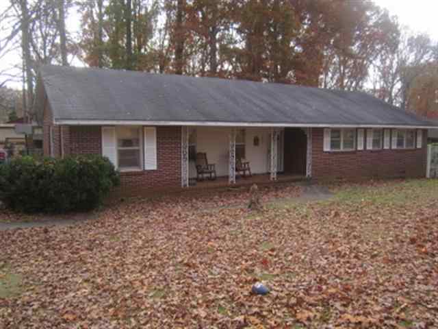207 Ponce DeLeon Drive Anderson, SC 29621 - Photo 1 of 18 Gallery Image 1