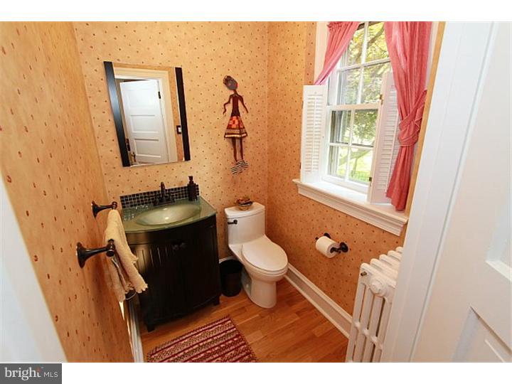 121 Holmecrest Road Jenkintown, PA 19046 - Photo 11 of 19 Gallery Image 11