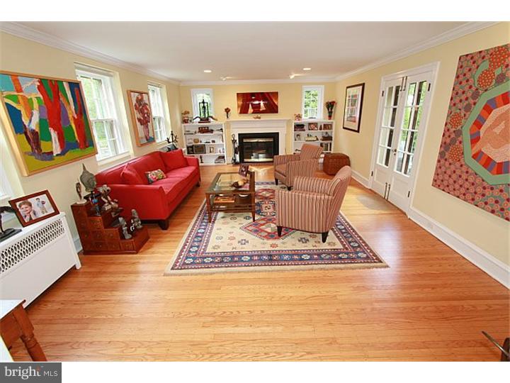 121 Holmecrest Road Jenkintown, PA 19046 - Photo 3 of 19 Gallery Image 3