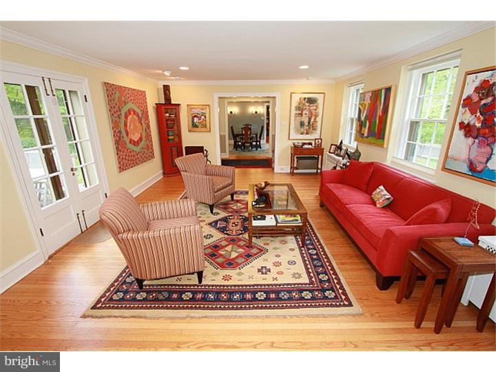 121 Holmecrest Road Jenkintown, PA 19046 - Photo 4 of 19 Gallery Image 4