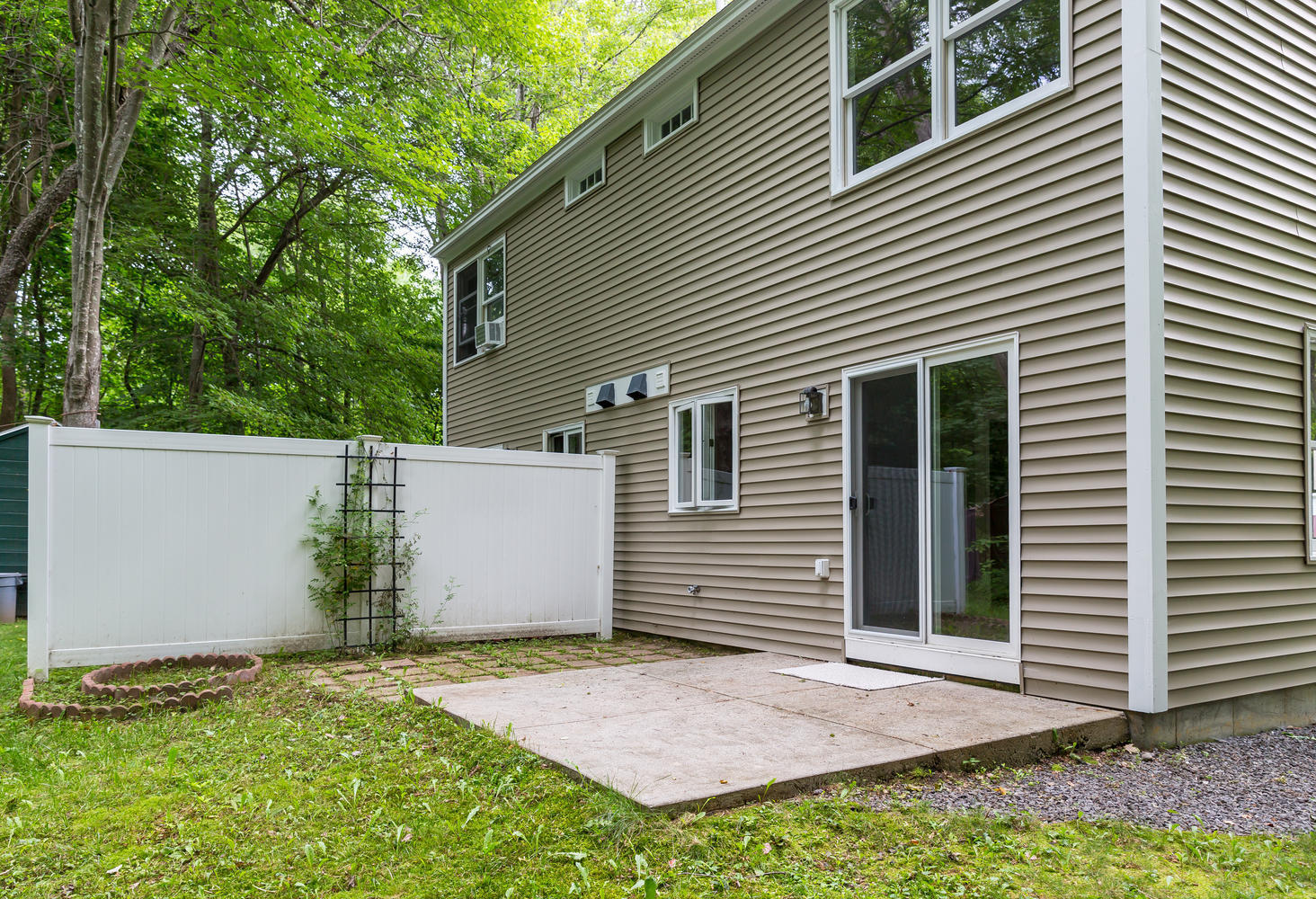 102 Berkshire Road, Unit 1 Portland, ME 04103 - Photo 25 of 28 102 Berkshire Rd Portland ME-large-031-0