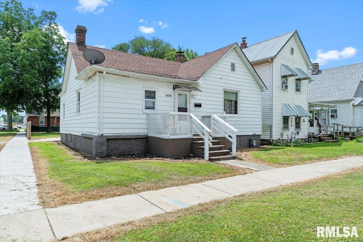 1630 East Reynolds Street Springfield, IL 62702 - Photo 3 of 25
