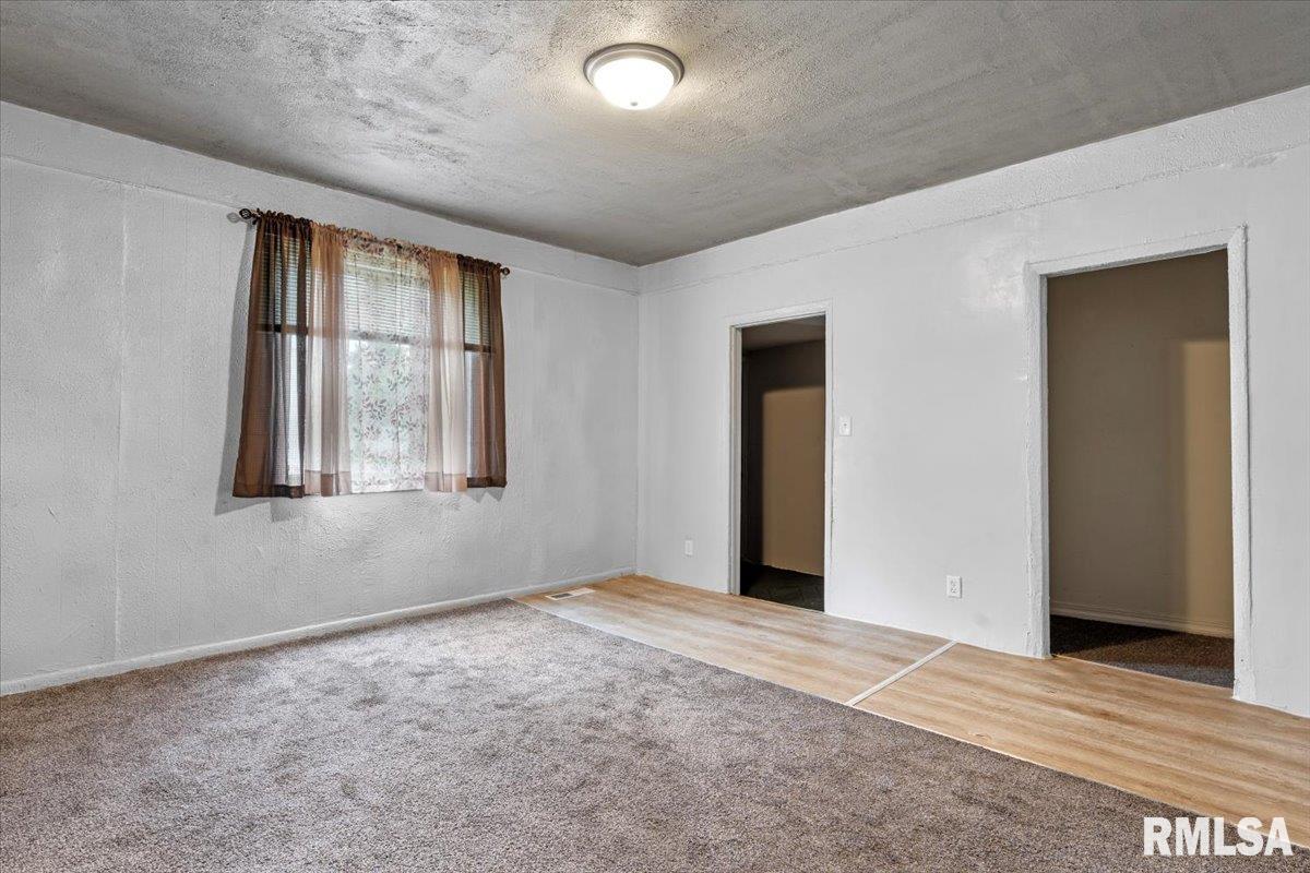 1630 East Reynolds Street Springfield, IL 62702 - Photo 5 of 25