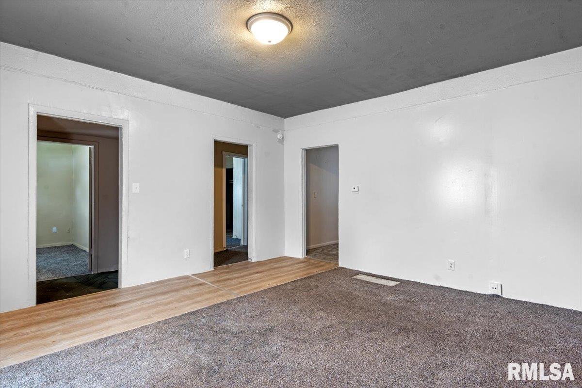 1630 East Reynolds Street Springfield, IL 62702 - Photo 6 of 25