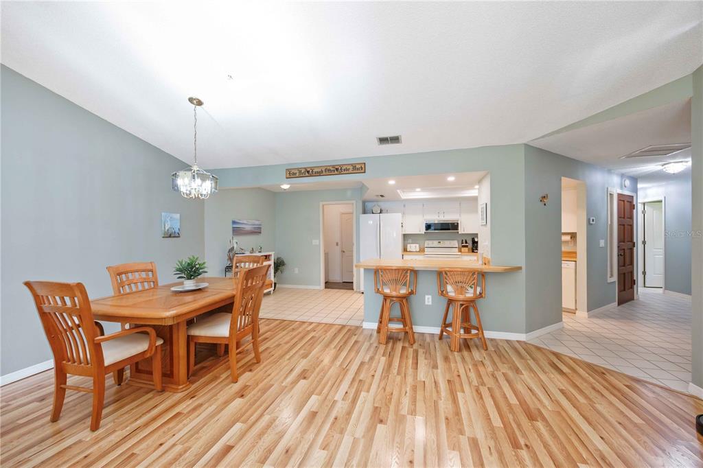 426 Pendleton Drive Venice, FL 34292 - Photo 12 of 46