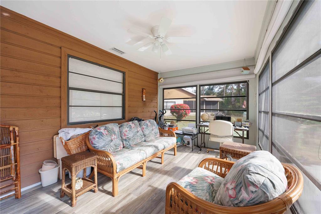 426 Pendleton Drive Venice, FL 34292 - Photo 16 of 46