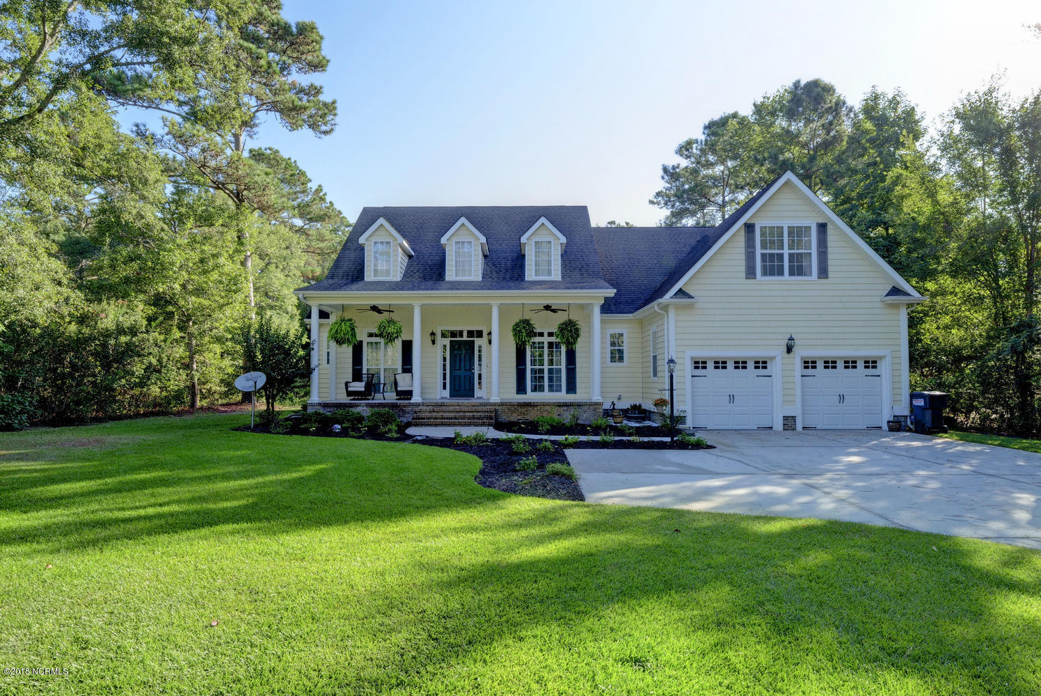 711 Sawgrass Road Hampstead, NC 28443 - Photo 1 of 35 711 Sawgrass Rd Hampstead NC-large-001-7