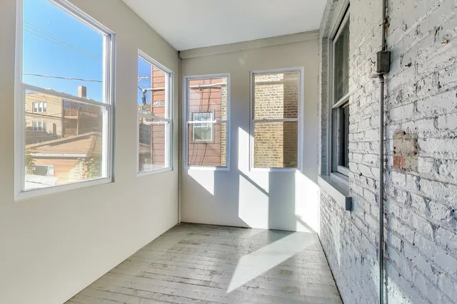 $3,500 | 6542 North Newgard Avenue, Unit 1, Chicago, IL 60626