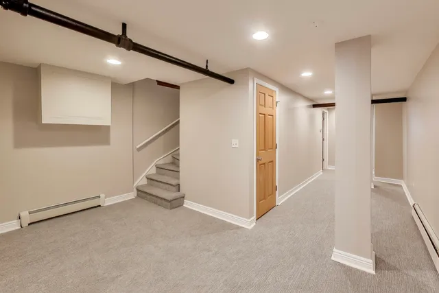 $3,500 | 6542 North Newgard Avenue, Unit 1, Chicago, IL 60626