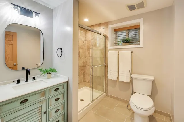 $3,500 | 6542 North Newgard Avenue, Unit 1, Chicago, IL 60626